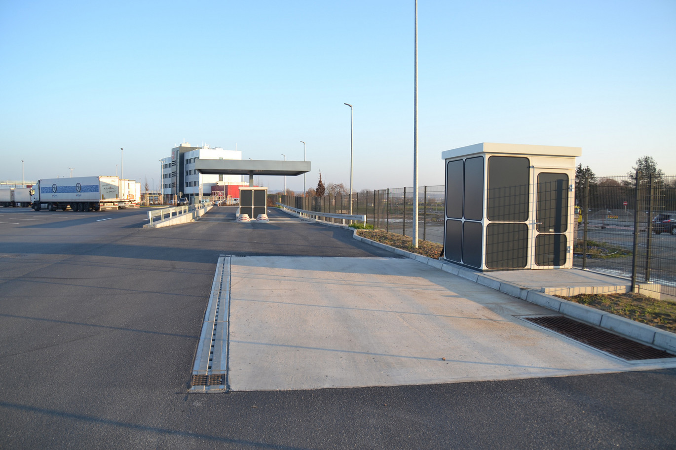Referenz-penny-logistikzentrum-kronau-pfuhler-rinnen-ACO-pfuhler