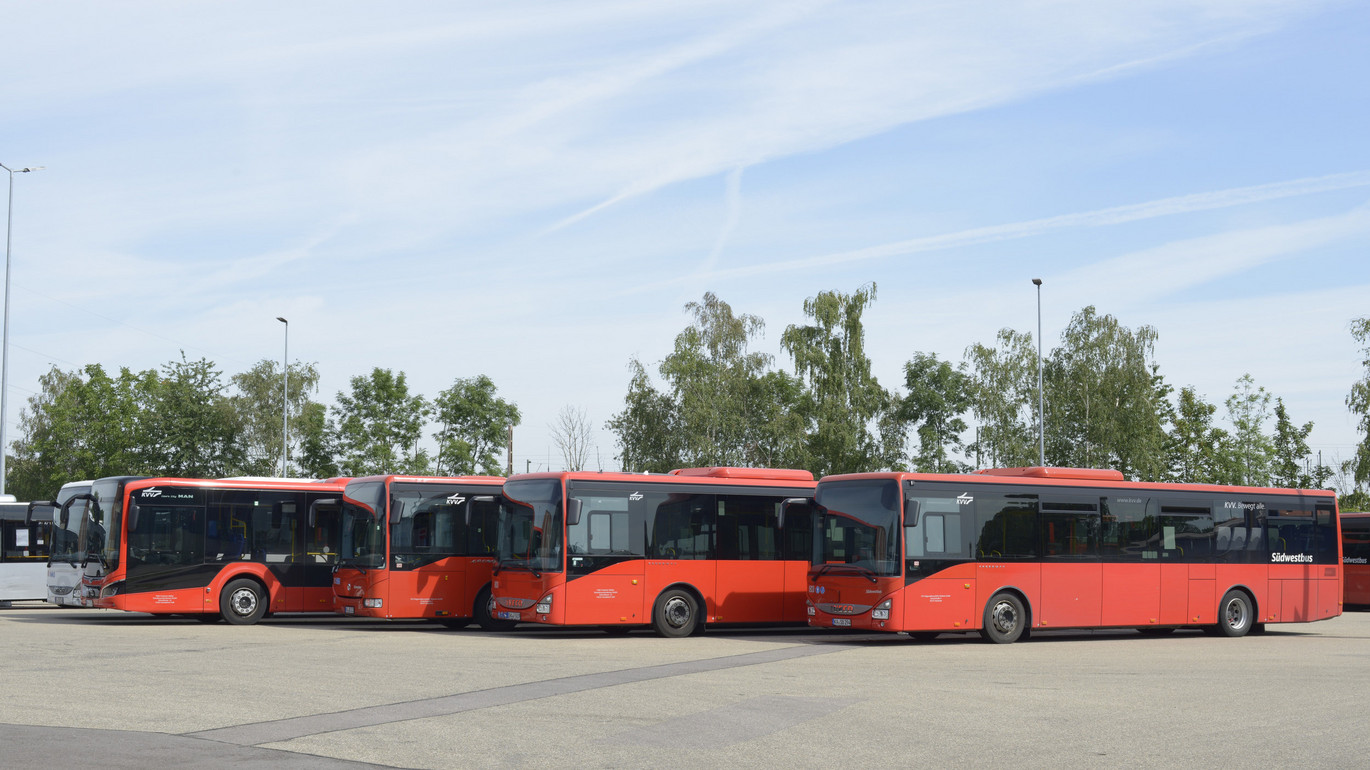Referenz-betriebshof-karlsruhe-bahnhofsvorplaetze-ACO-pfuhler